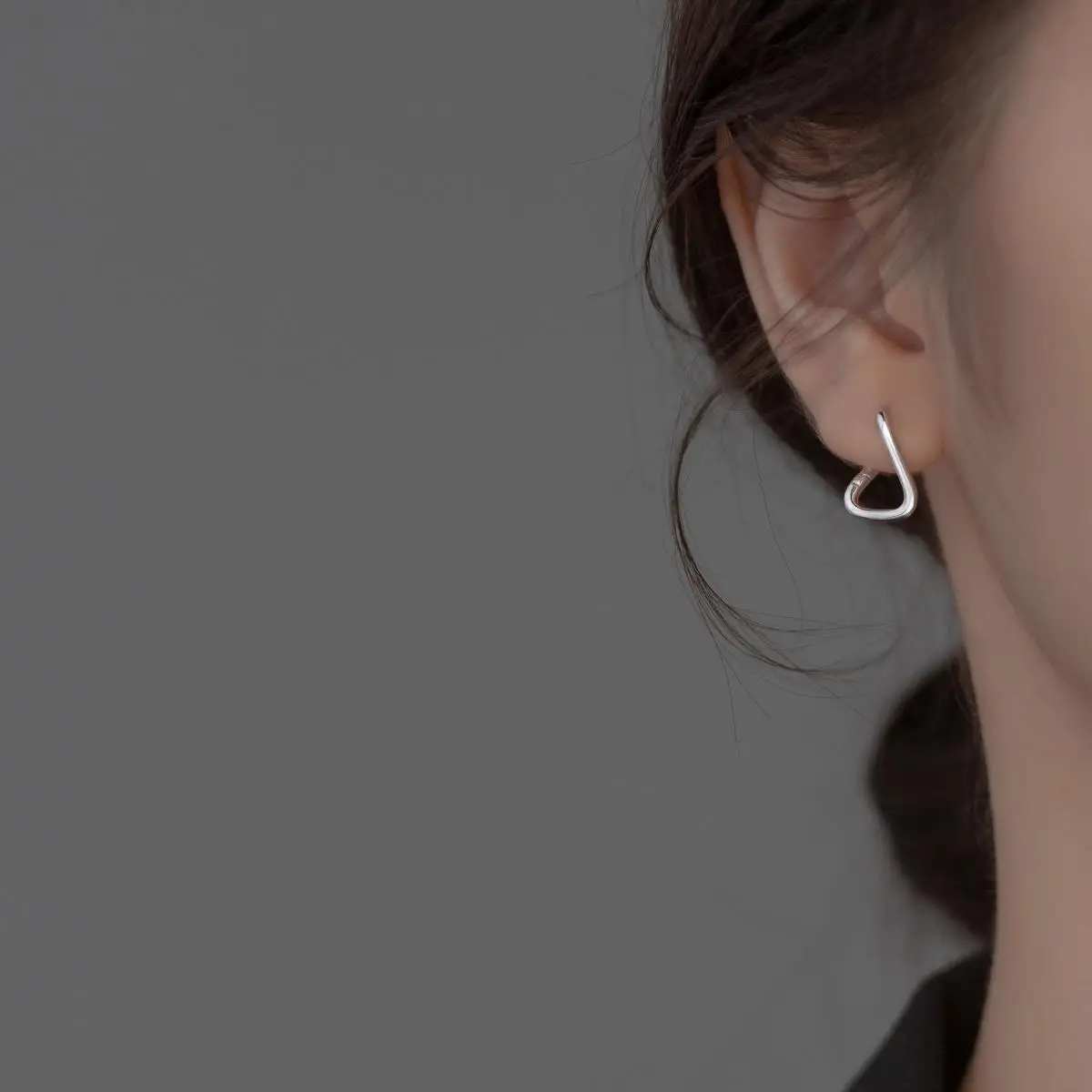 Geometric Line Simple Earrings Women's 925 Silver - Image 4