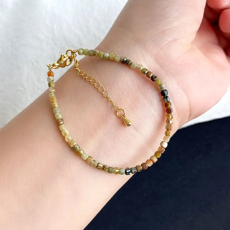 Jingyao Natural Gradient Rainbow Green Garnet Bracelet Mini Small Cube Mineral Encapsulated Crystal Bracelet — feature 12