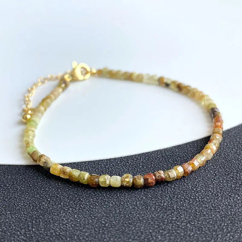 Jingyao Natural Gradient Rainbow Green Garnet Bracelet Mini Small Cube Mineral Encapsulated Crystal Bracelet — feature 10