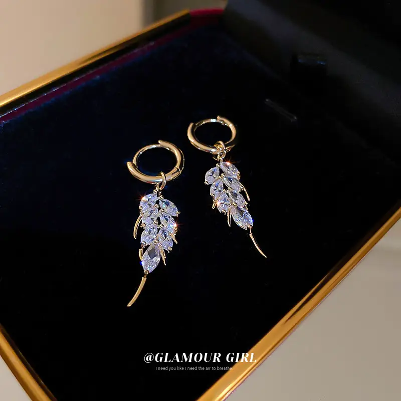 2022 New Zircon Leaf Ear Buckle Korean Design — feature 4