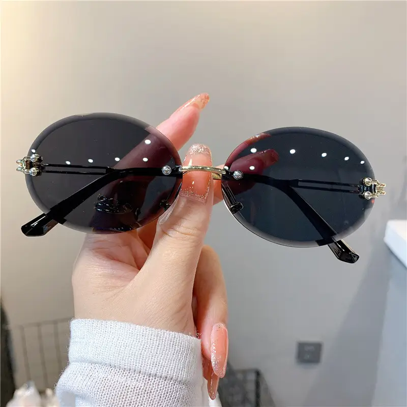 gold frame black