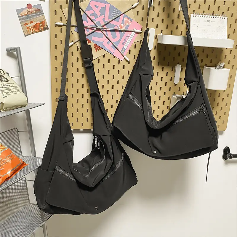 Black Japanese Style Shoulder Messenger Bag for Women - Image 3