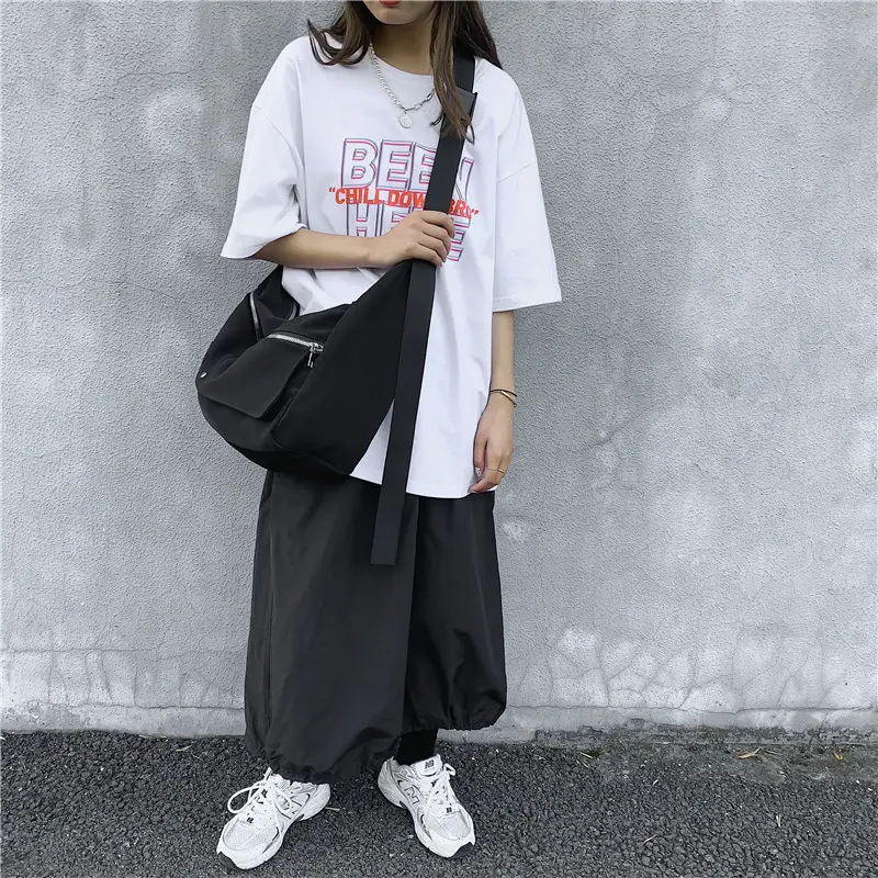 Black Japanese Style Shoulder Messenger Bag for Women - Image 4