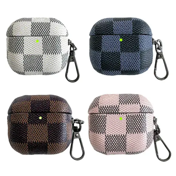 Black Leather Bluetooth Headset Case with Keychain — feature 2