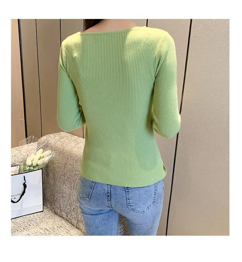 2025 Women's Black Knit V-Neck Long Sleeve Top — feature 16