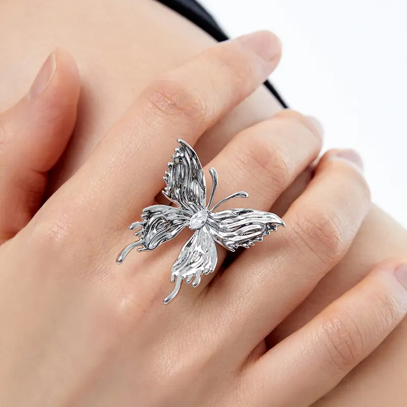 Liquefied Butterfly Zircon Open Ring Niche Design - Image 5