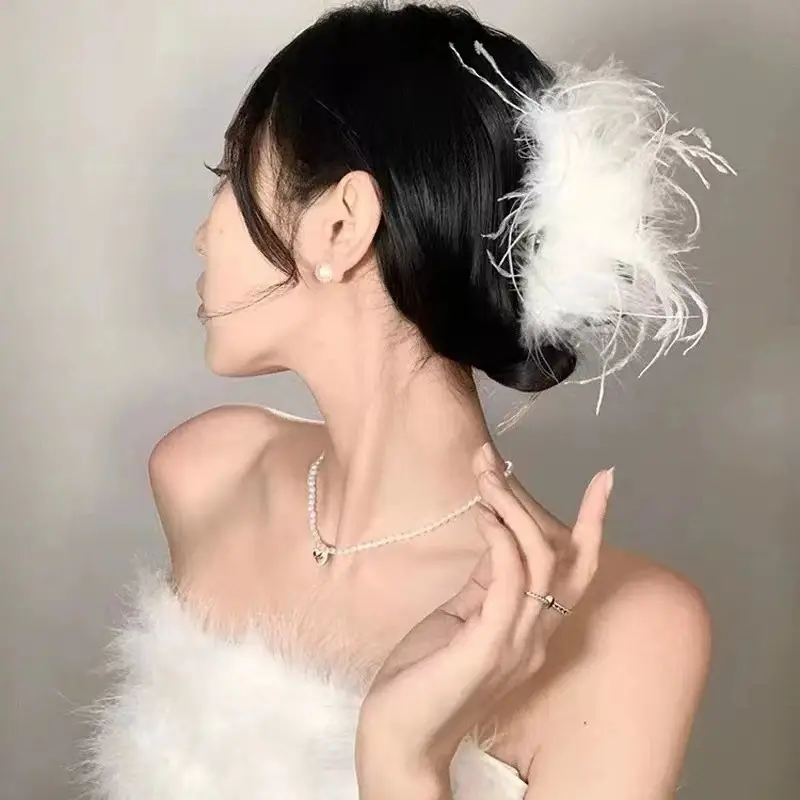 Ostrich Feather Hair Clip Autumn Winter Cyber Celebrity Wind Head - Image 4
