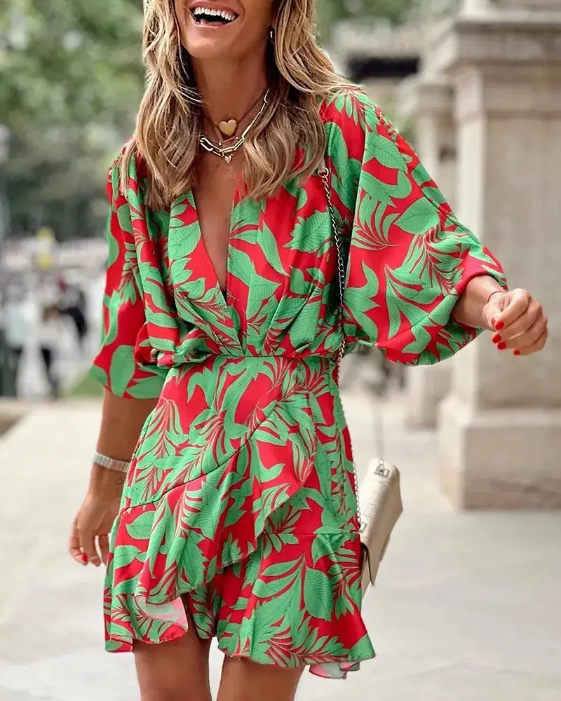 2025 Women's V-Neck Bat Sleeve Dress with Colorful Print — feature 9
