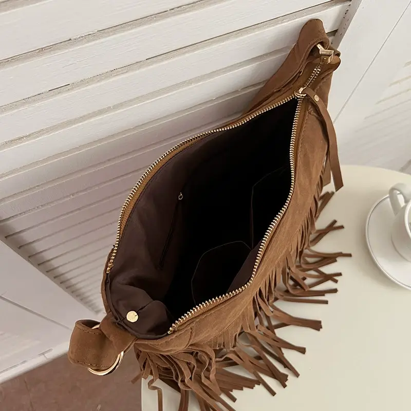 Retro Tassel Crossbody Bag for Women 2026 Summer — feature 10