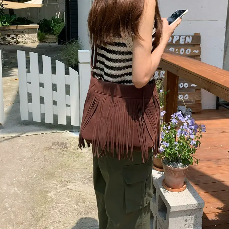 Retro Tassel Crossbody Bag for Women 2026 Summer — feature 15