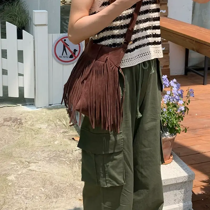 Retro Tassel Crossbody Bag for Women 2026 Summer — feature 16