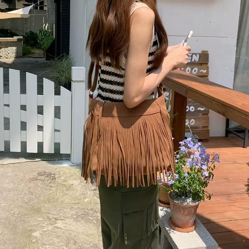 Retro Tassel Crossbody Bag for Women 2026 Summer — feature 6