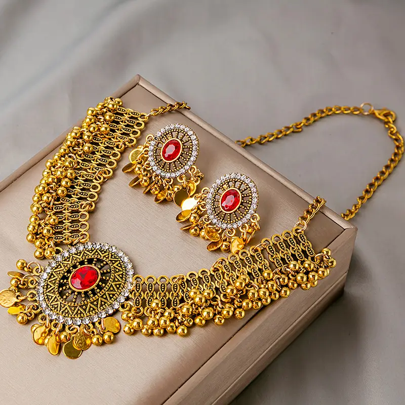 Pearl Sequins Earrings Set Gold Vintage Necklace Earrings - Image 9