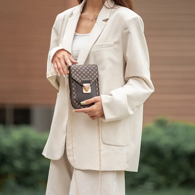 Women Cross-Border Wholesale 2023 New Bags Fashion Retro Small Bag Ladies Chain Messenger Bag Mobile Phone Bag - Image 8