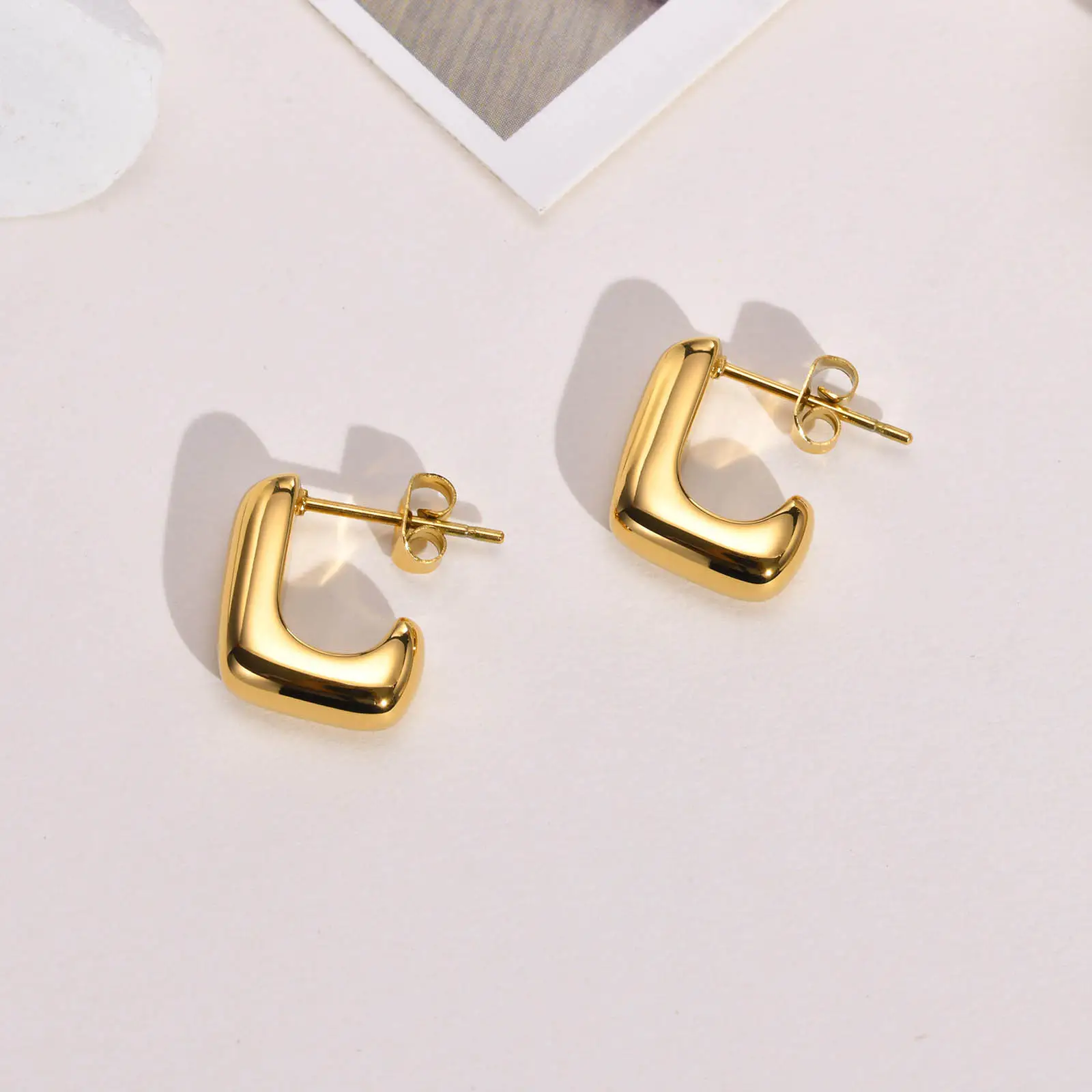 Huan Mu Titanium Steel L-Shaped Earrings - Image 5