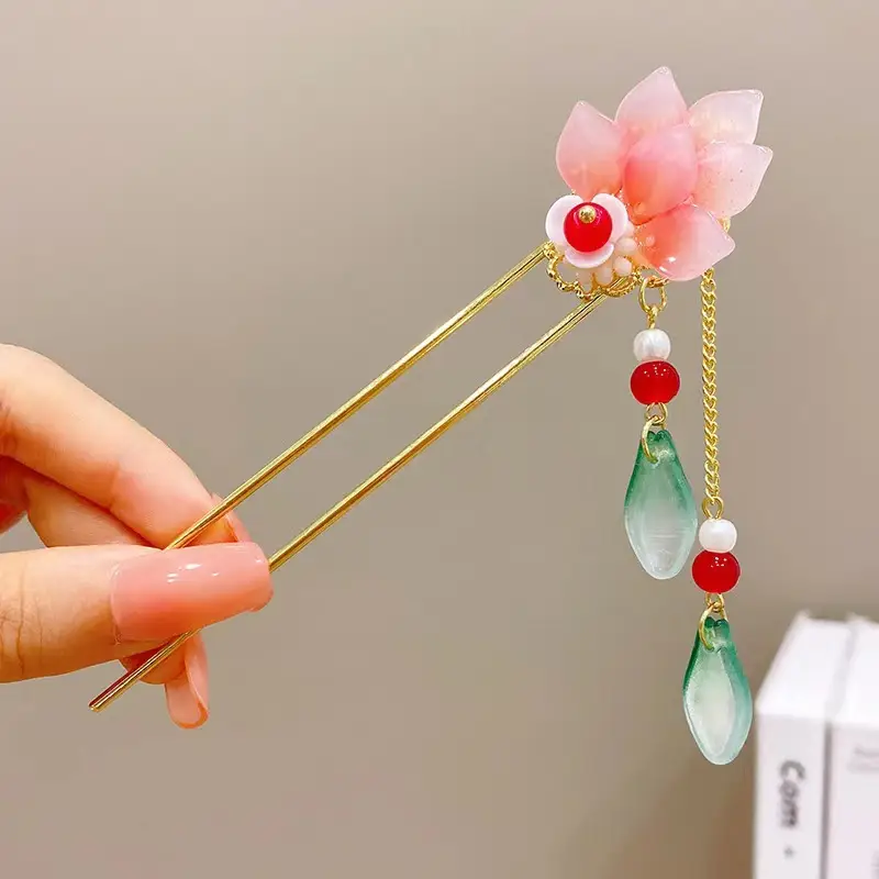 Fairy Butterfly Hairpin with Blue Stone Chain — feature 7