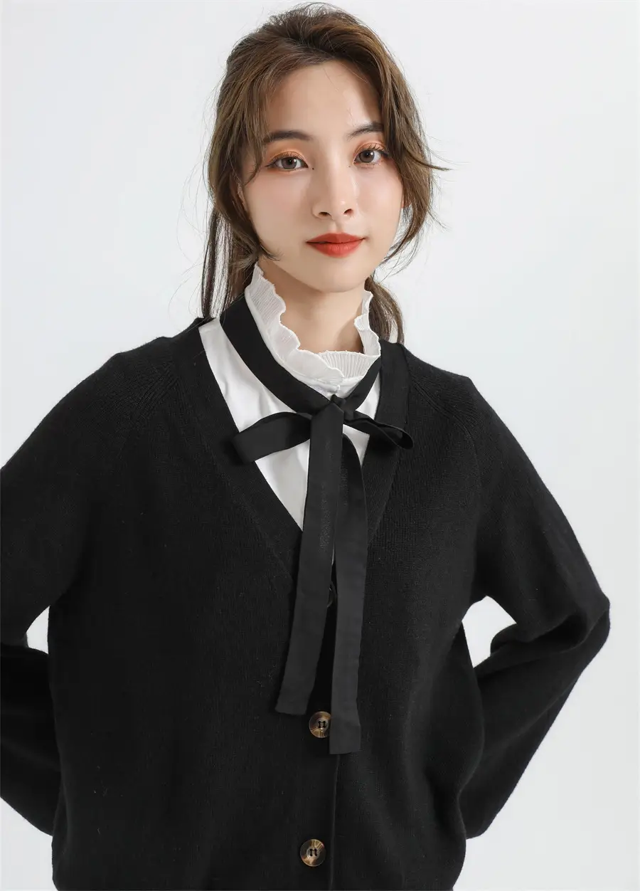 White Cotton Fake Collar Blouse with Black Bow — feature 27