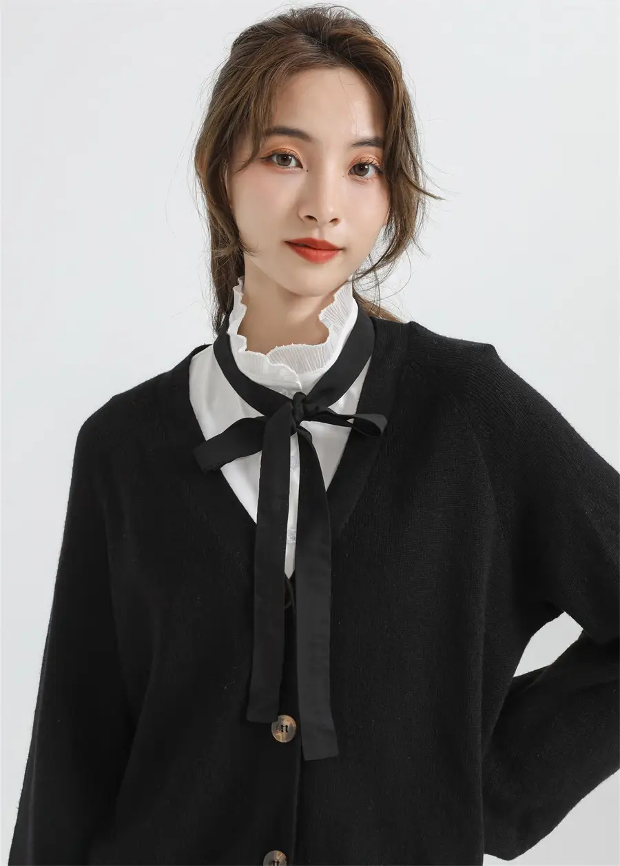 White Cotton Fake Collar Blouse with Black Bow — feature 29