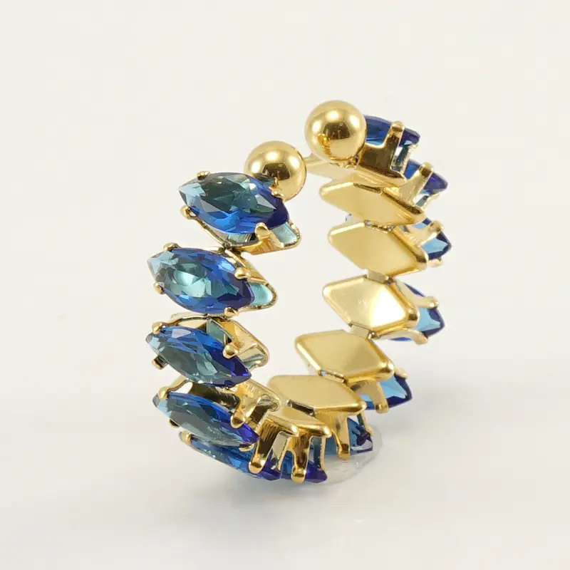 18K Gold Adjustable Geometric Diamond Ring for Women - Image 5