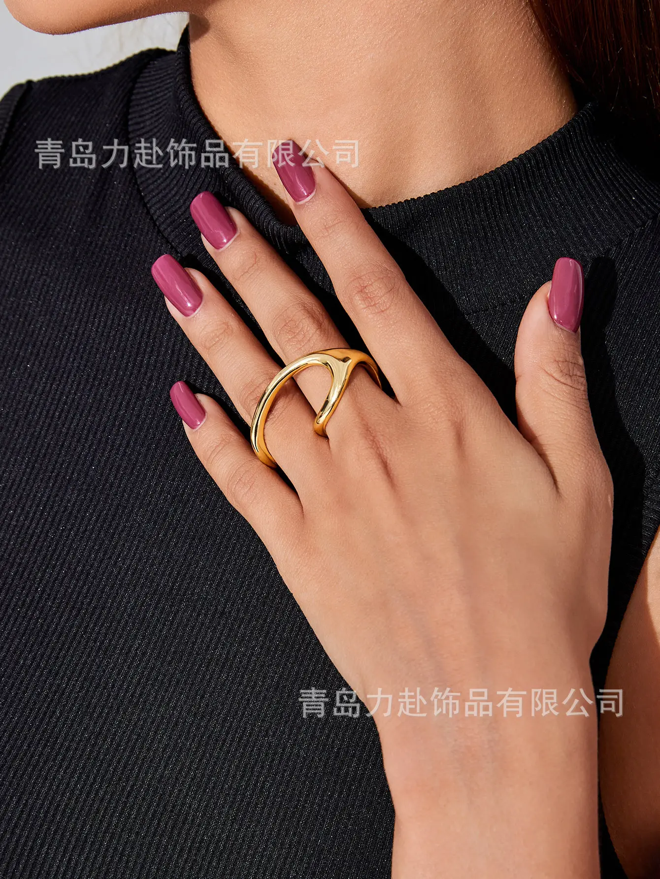 Gold Plated Two Finger Ring for Men — feature 4