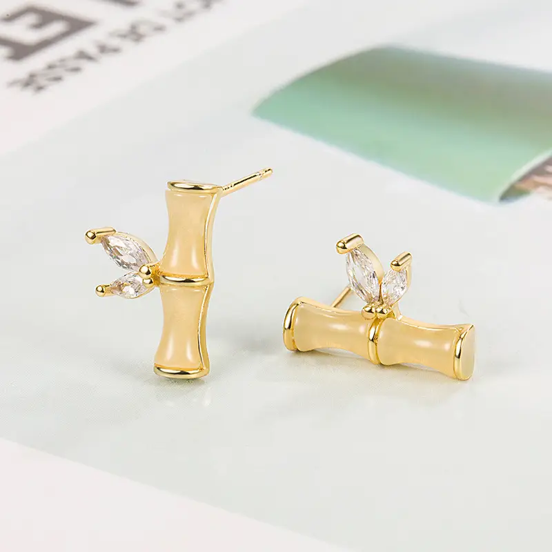 Golden Jade Earrings for Women Elegant Design - Image 4