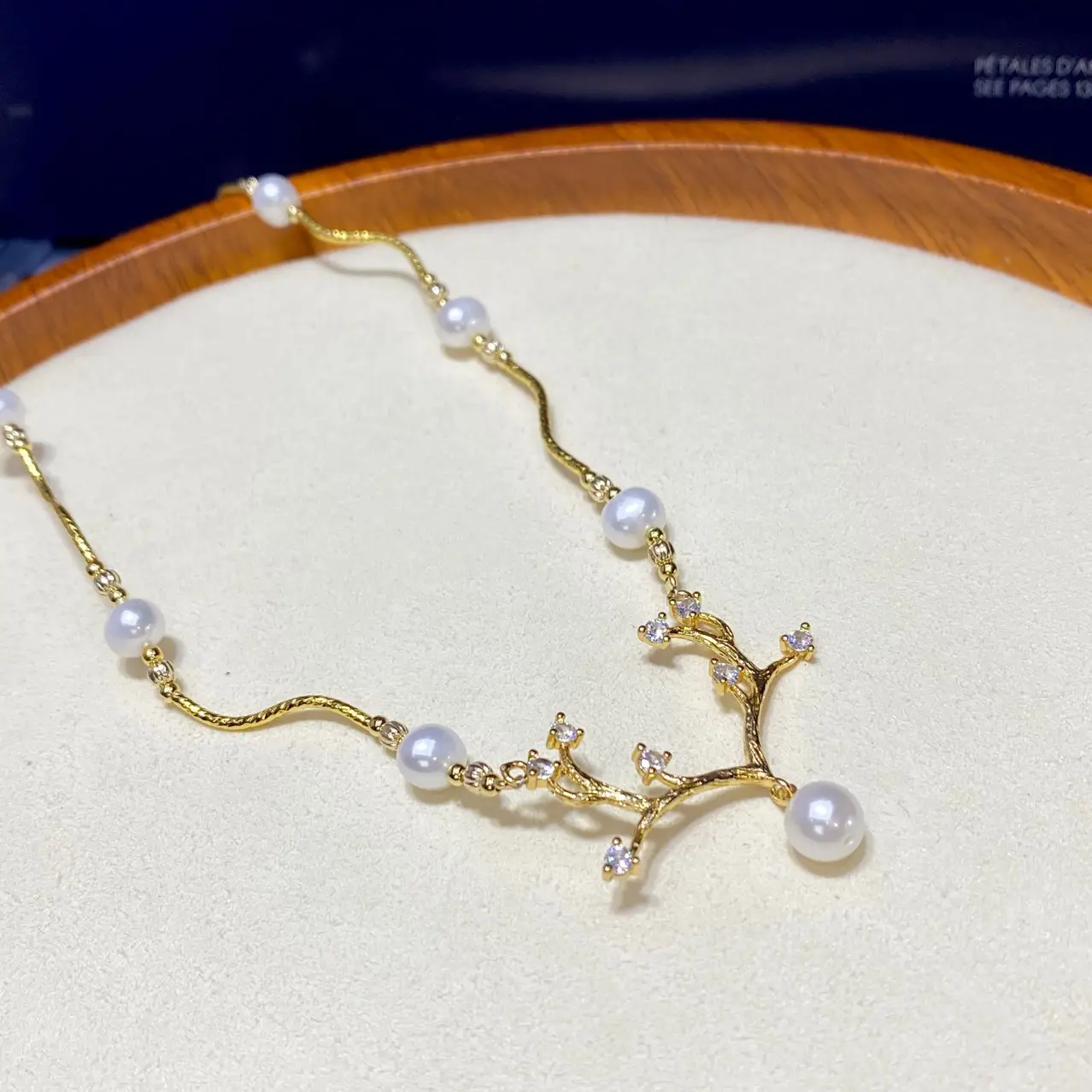 18K Gold Pearl Necklace for Women — feature 10