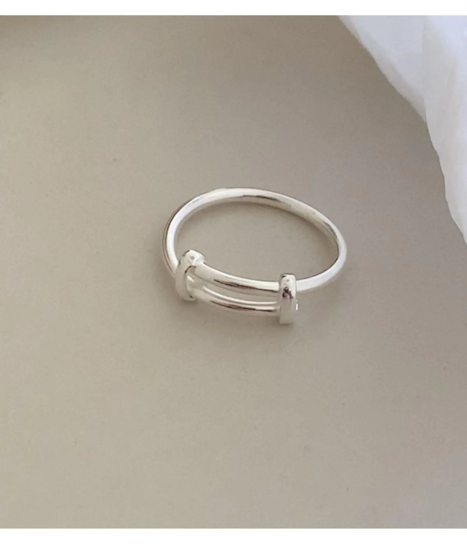 Stacked Finger Ring for Women Retro Elegant Modern Design — feature 8