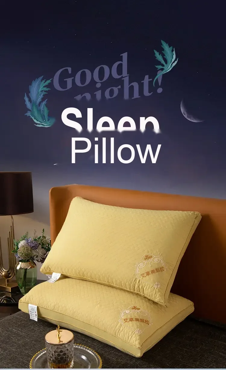 Yellow pillow with Chinese promotional text and a Good Night heading.