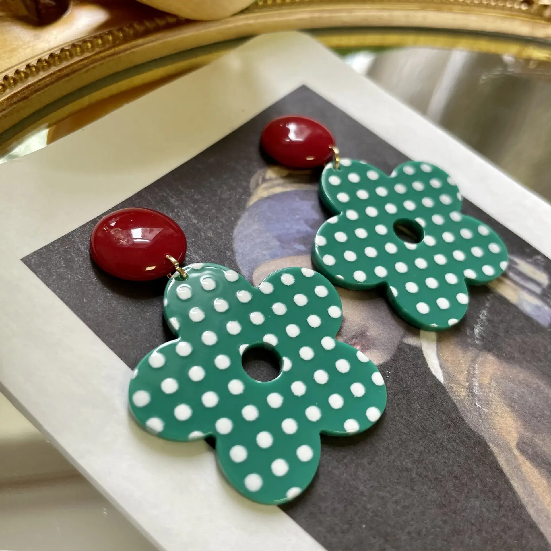 Retro Wave Dot Flower Earrings Green Red Contrast Women - Image 5