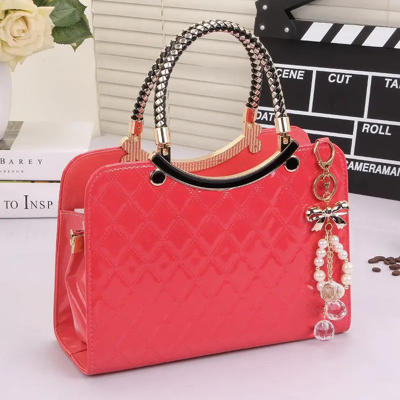 White Women's Crossbody Bag with Pearl Tassel