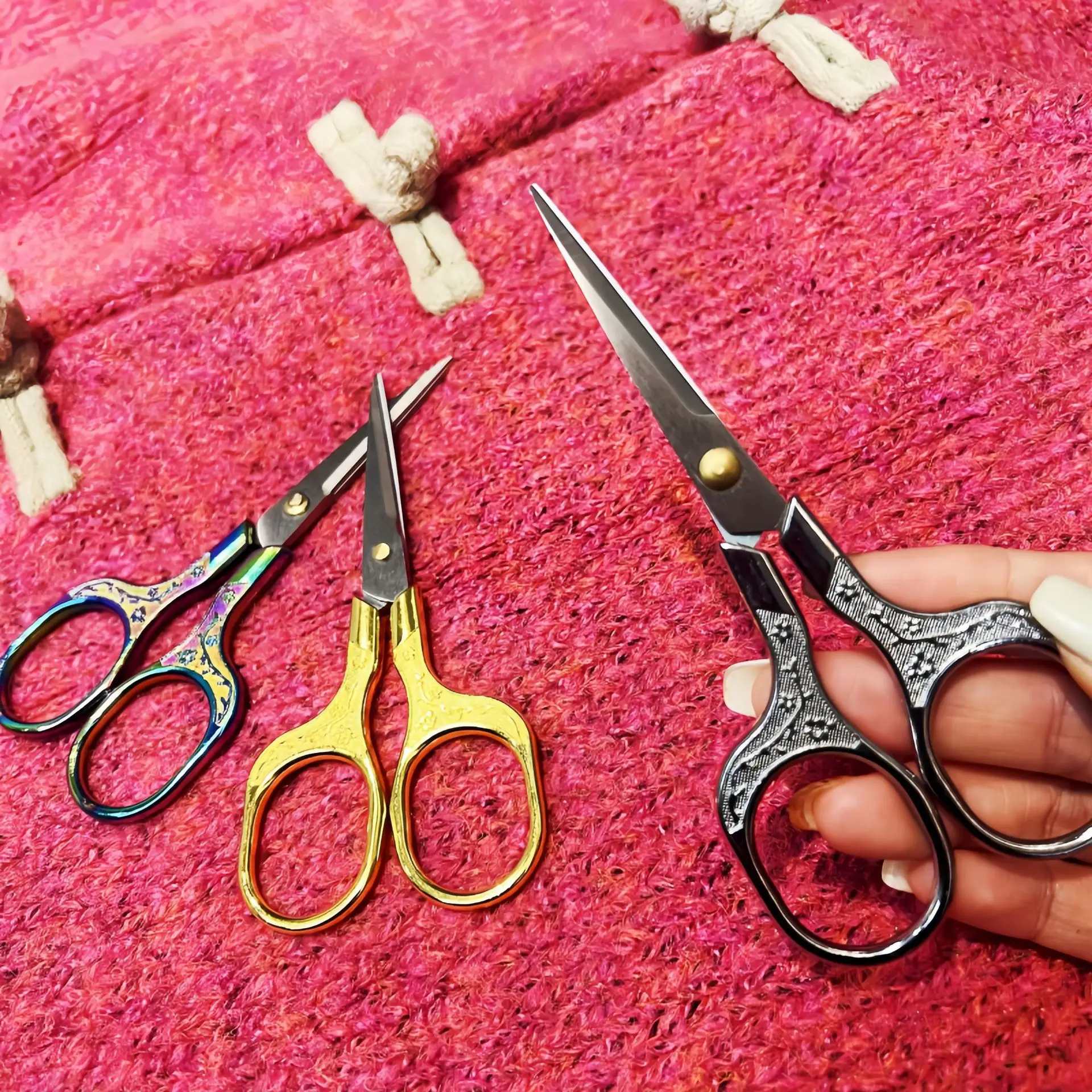 Stainless Steel Eyebrow Trimming Scissors with Round Nose Hair Scissors — feature 12