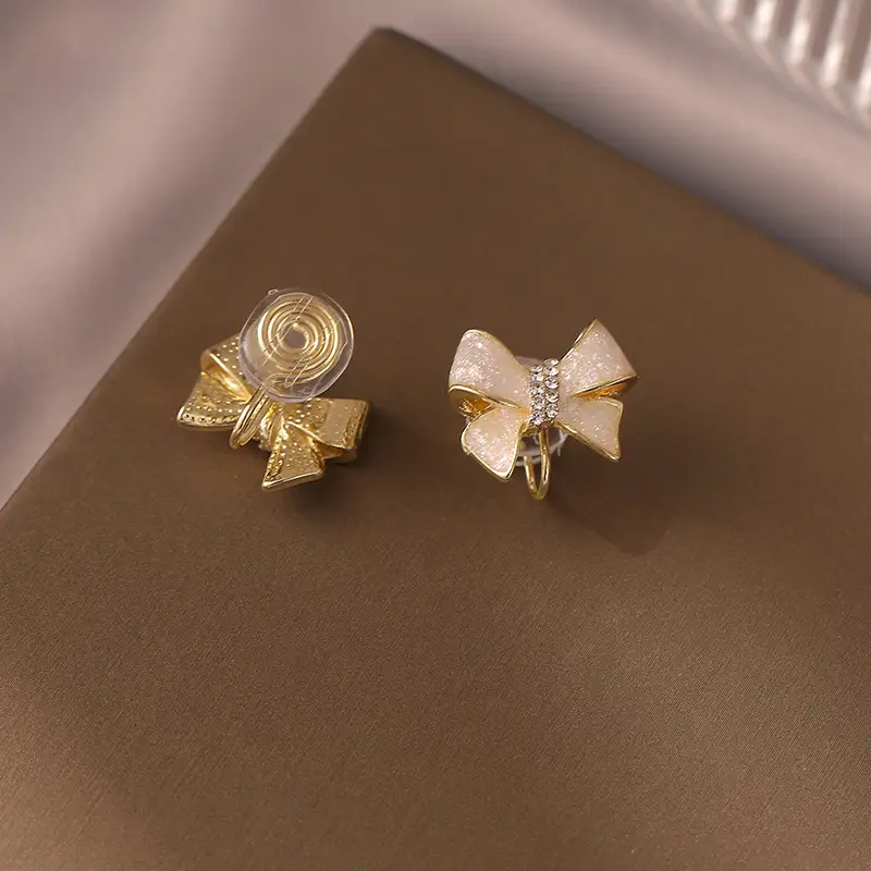 Sweet Butterfly Rhinestone Earrings for Women