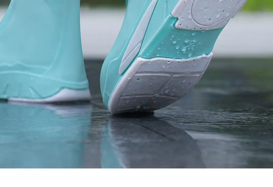 Waterproof Silicone Rain Cover for Men Women — feature 7