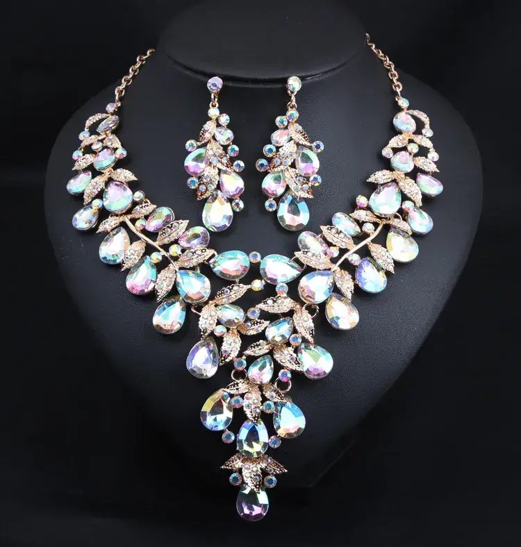 Luxury Rhinestone Necklace Earrings Set for Women - Image 5