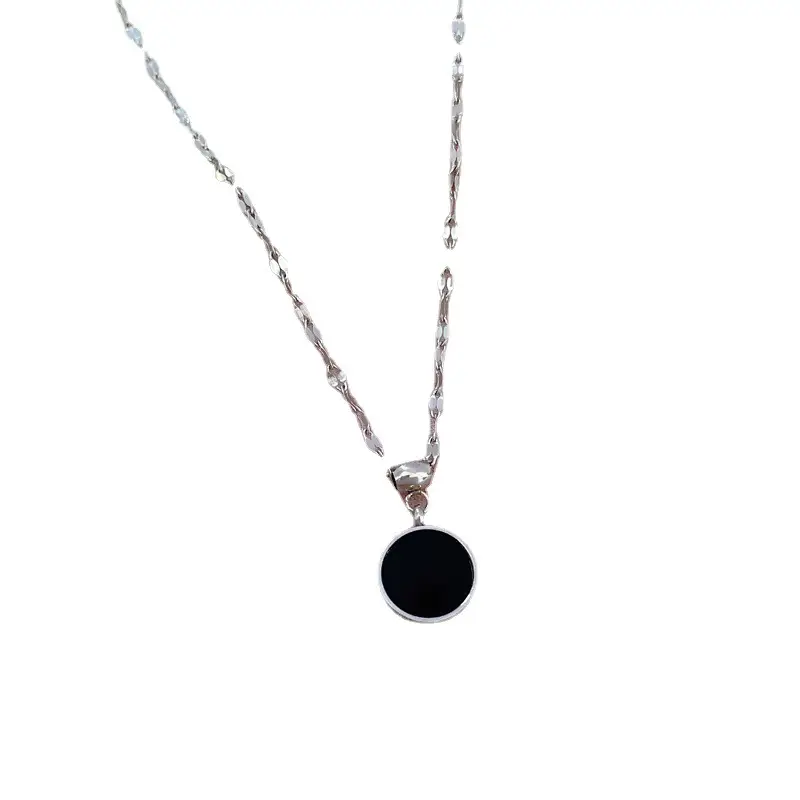Double-Sided Mother-of-Pearl Necklace with Clavicle Chain - Image 5