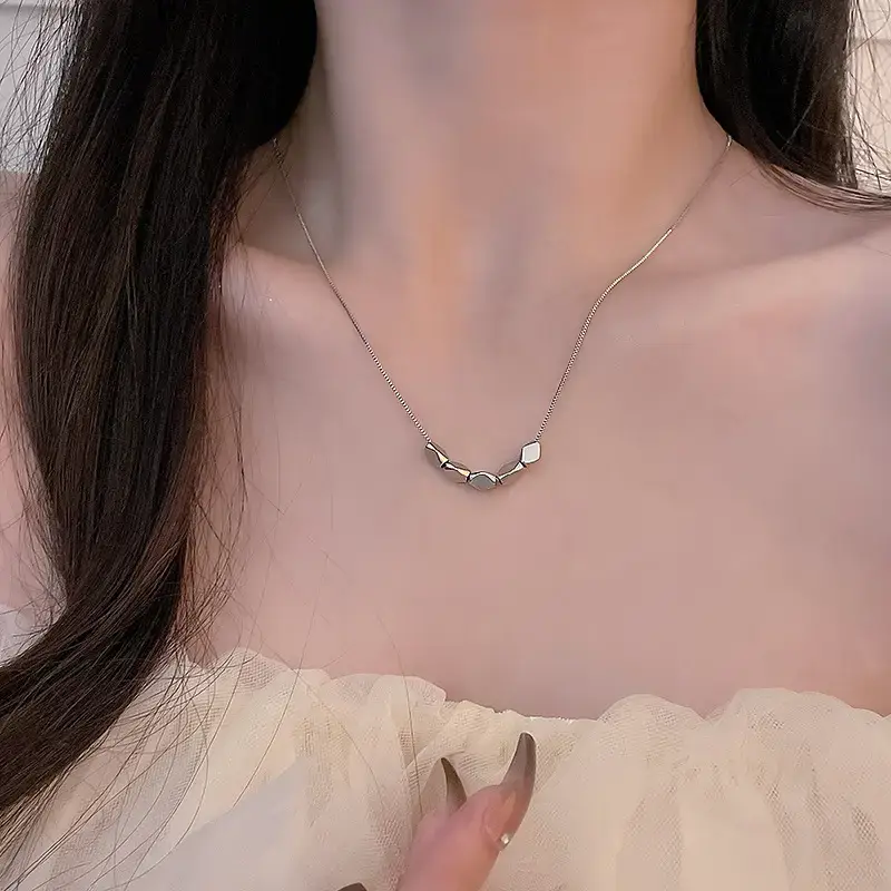 Geometric Diamond Necklace Women Cold Style Silver Cold - Image 3