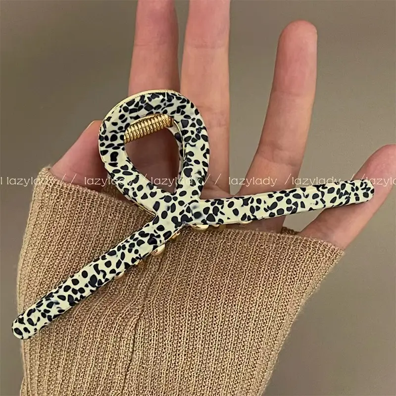 Leopard Print Wave Hairpin with Advanced Sense