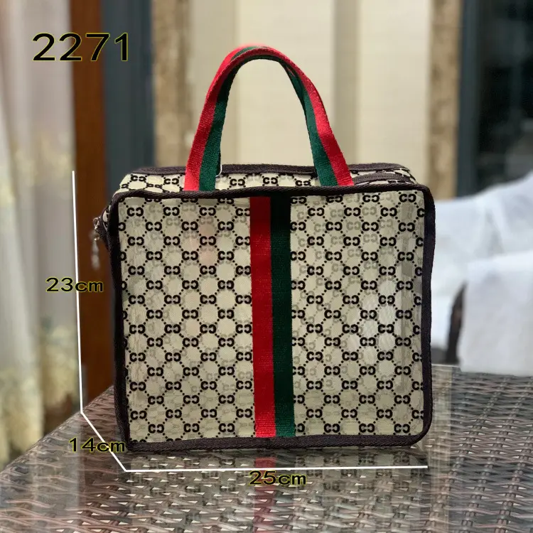 Korean Mesh Flock Bag Large Capacity Wash Bag — feature 3