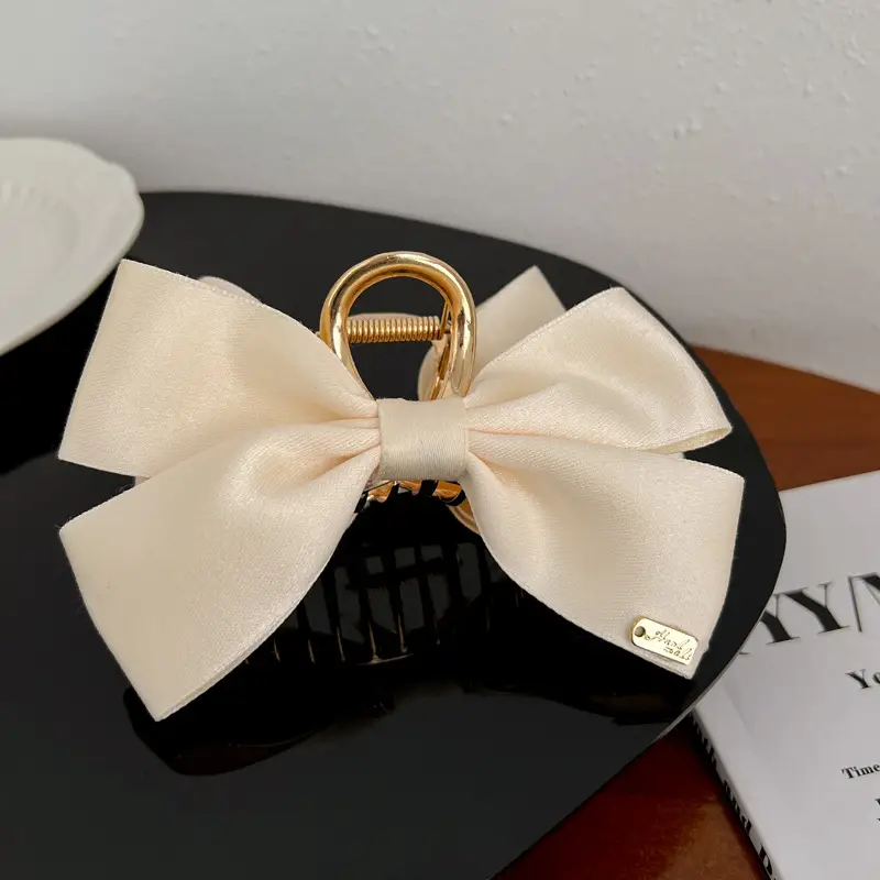 Black Bow Metal Hair Grab Clip for Women — feature 15
