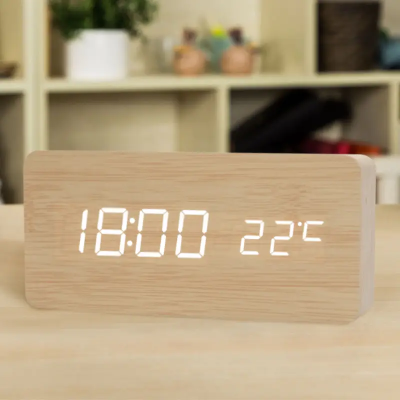 Silent Wooden Alarm Clock with LED Display 18:00 22°C - Image 7