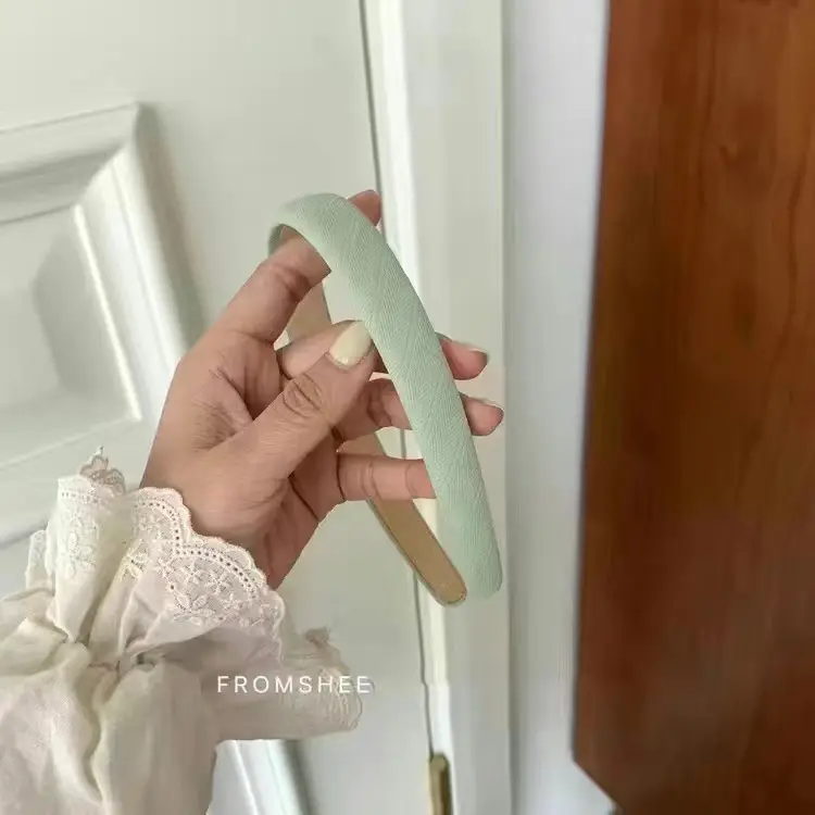 Women's Wooden Hairpin Headband Summer 2022 - Image 3