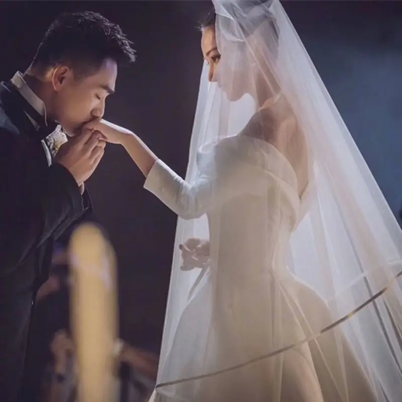 Zhang Xinyu Same Style White Veil Bridal Trailing Satin Edge Cover