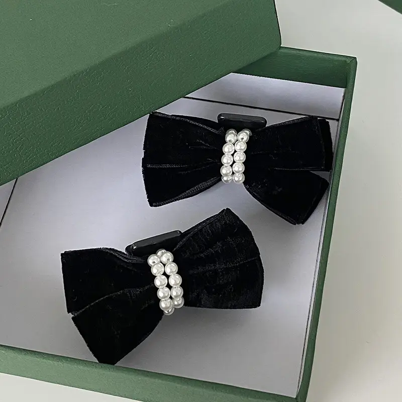 Black Velvet Bow Hairpin with Pearl Embellishment - Image 2