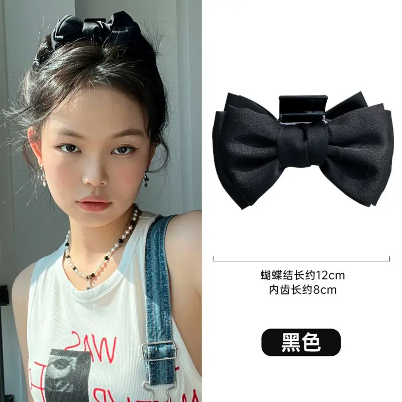 Black Velvet Bow Hairpin with Pearl Embellishment - Image 3
