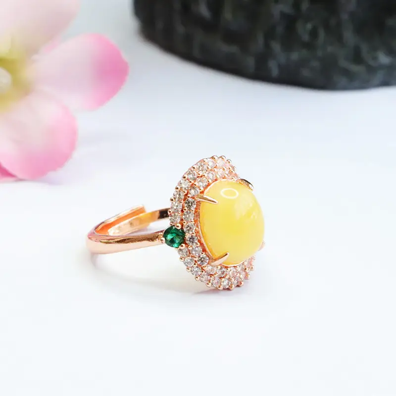 Guan Yu Yellow Amber Ring with Green Gemstone — feature 12