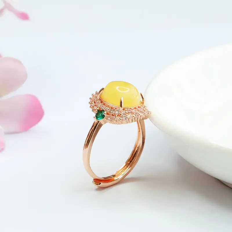 Guan Yu Yellow Amber Ring with Green Gemstone — feature 8