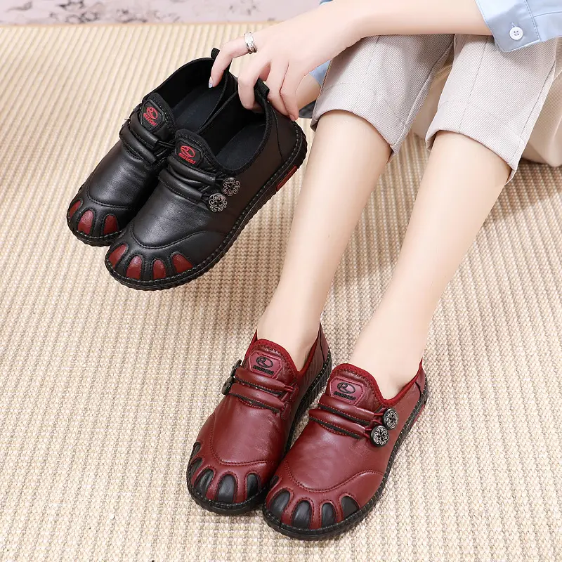 2026 Spring and Autumn New Style Old Beijing Cloth Shoes Non-Slip Mom Shoes Flat Women's Shoes Soft Middle-Aged and Elderly Mom Shoes Women's Shoes - Image 5