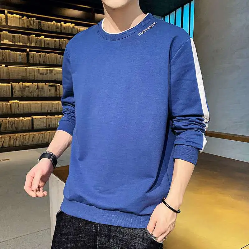 Men Green Graphic Long Sleeve Crew T-Shirt - Image 2