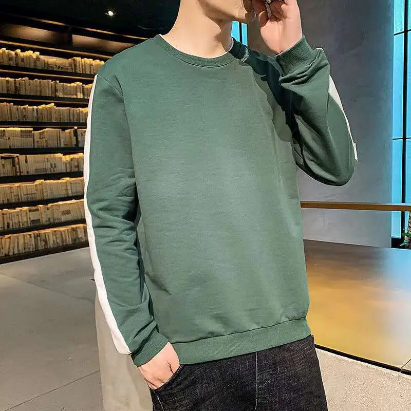 Men Green Graphic Long Sleeve Crew T-Shirt - Image 3