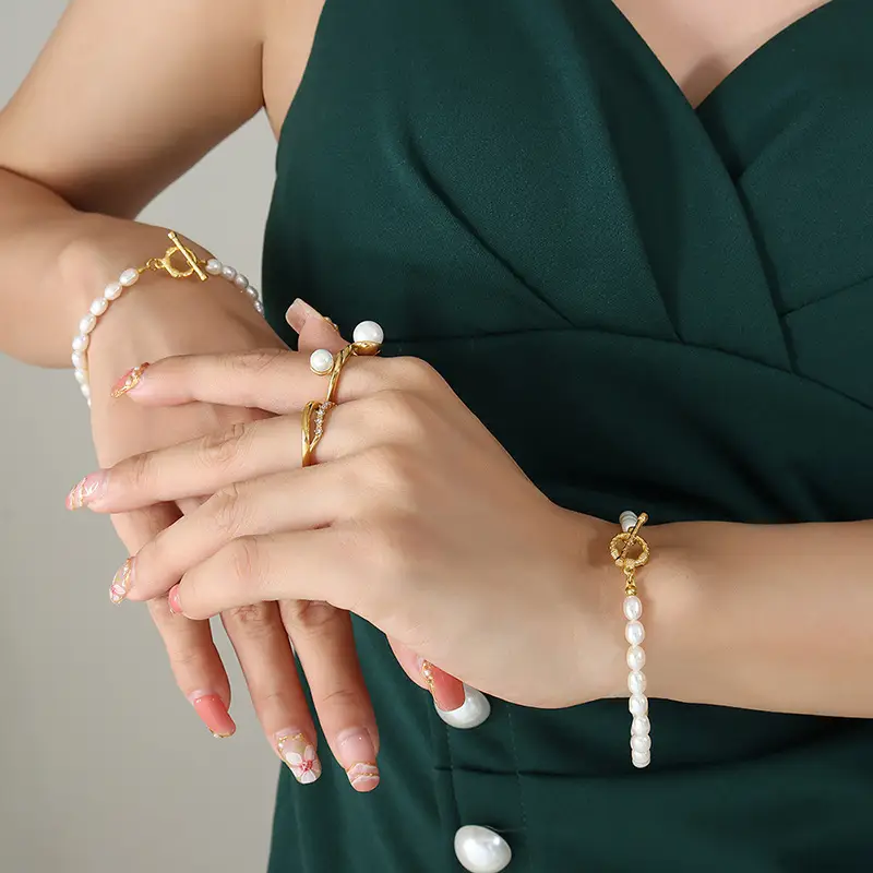 Pearl Necklace Set with Ot Buckle Bracelet for Women